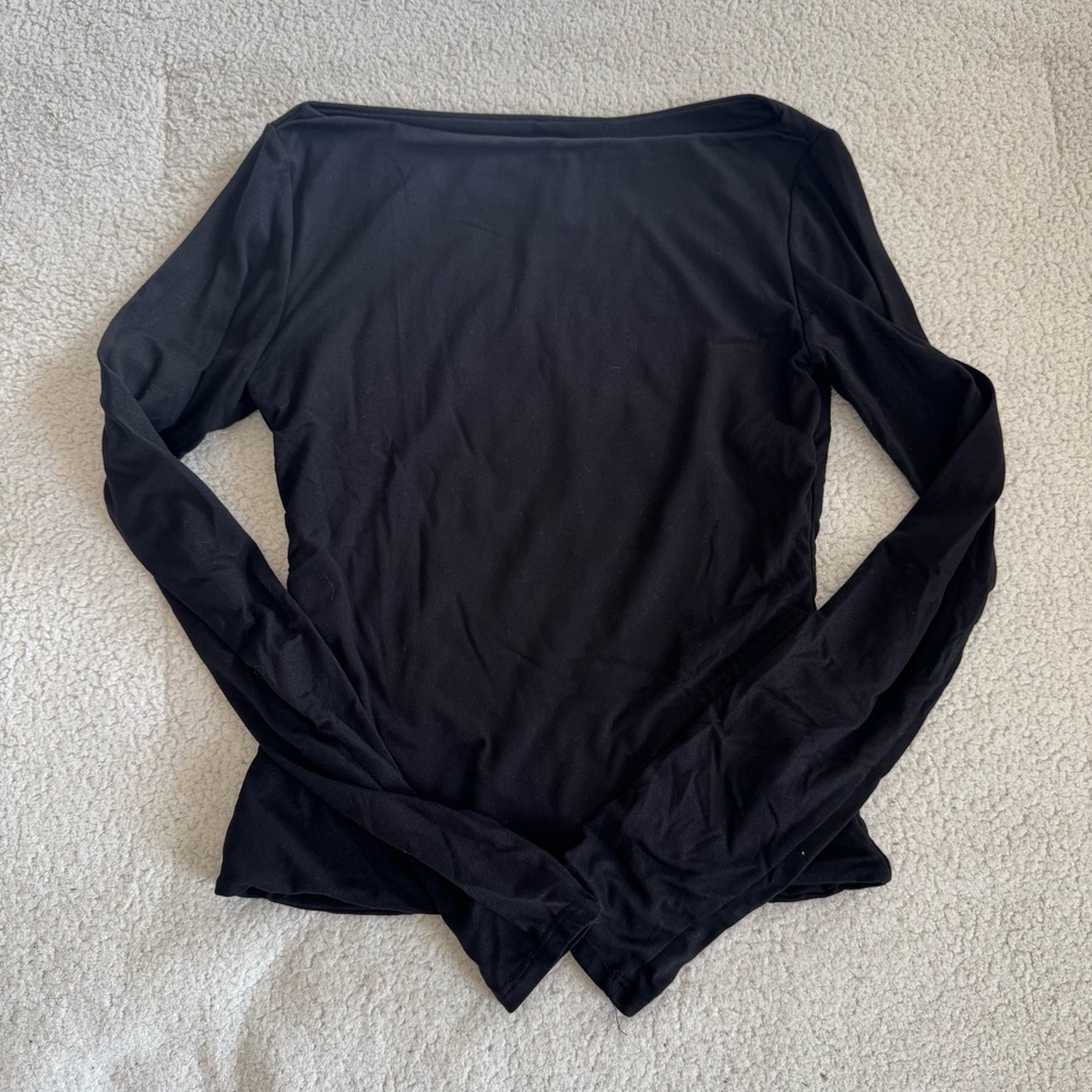 BOATNECK LONGSLEEVE TOP